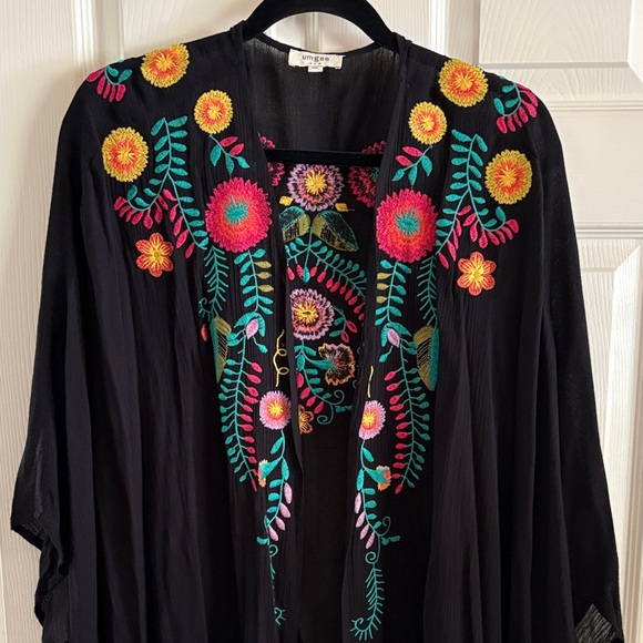 Umgee kimono black floral M/L - Picture 2 of 11